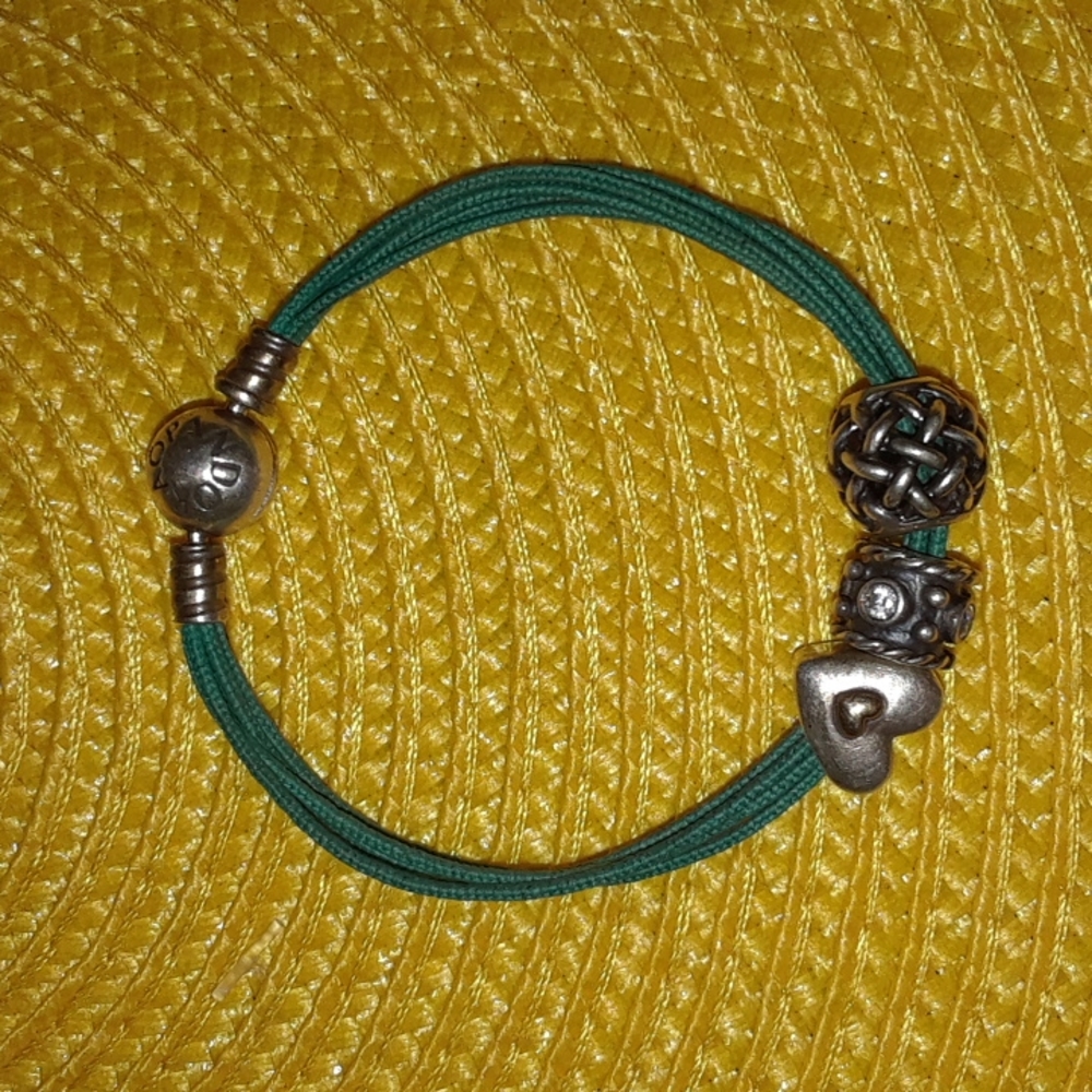 Charm bracelet